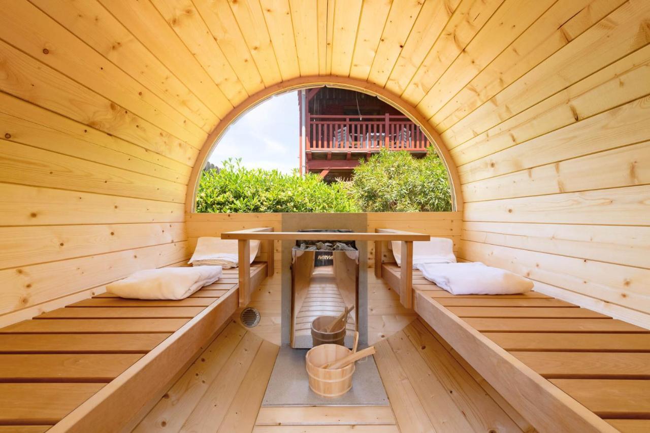 Hotel De La Plage กงตีส์-เลส์-แบงส์ ภายนอก รูปภาพ