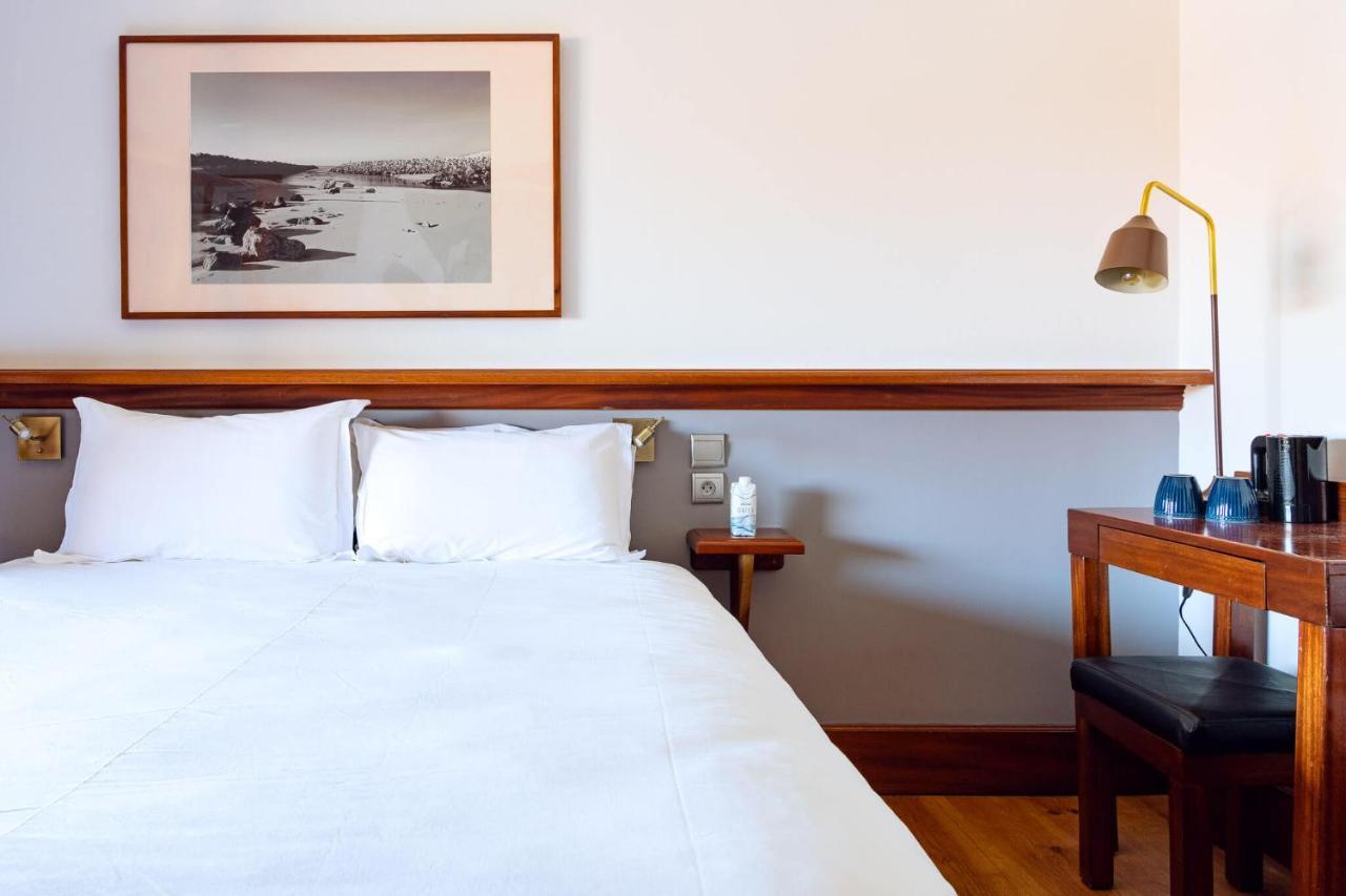Hotel De La Plage กงตีส์-เลส์-แบงส์ ภายนอก รูปภาพ