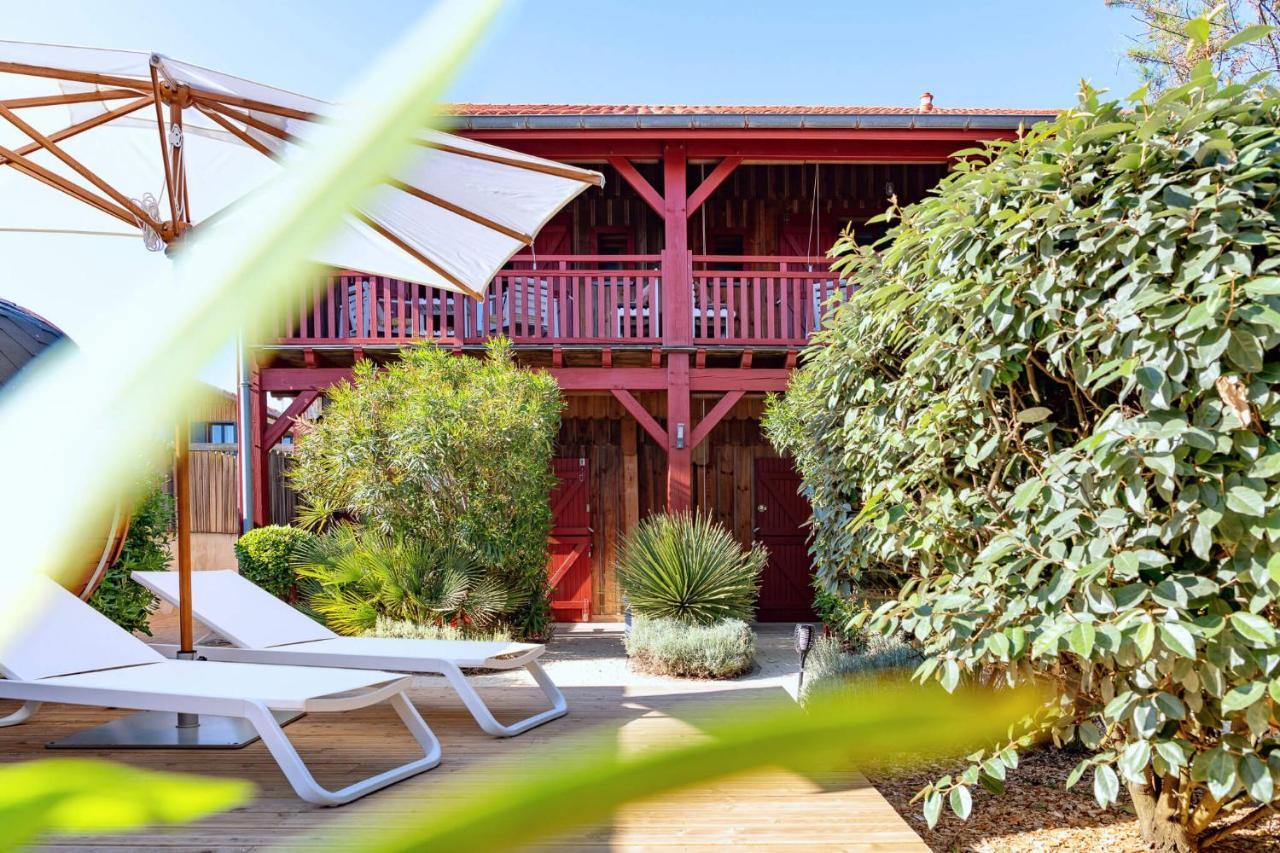 Hotel De La Plage กงตีส์-เลส์-แบงส์ ภายนอก รูปภาพ