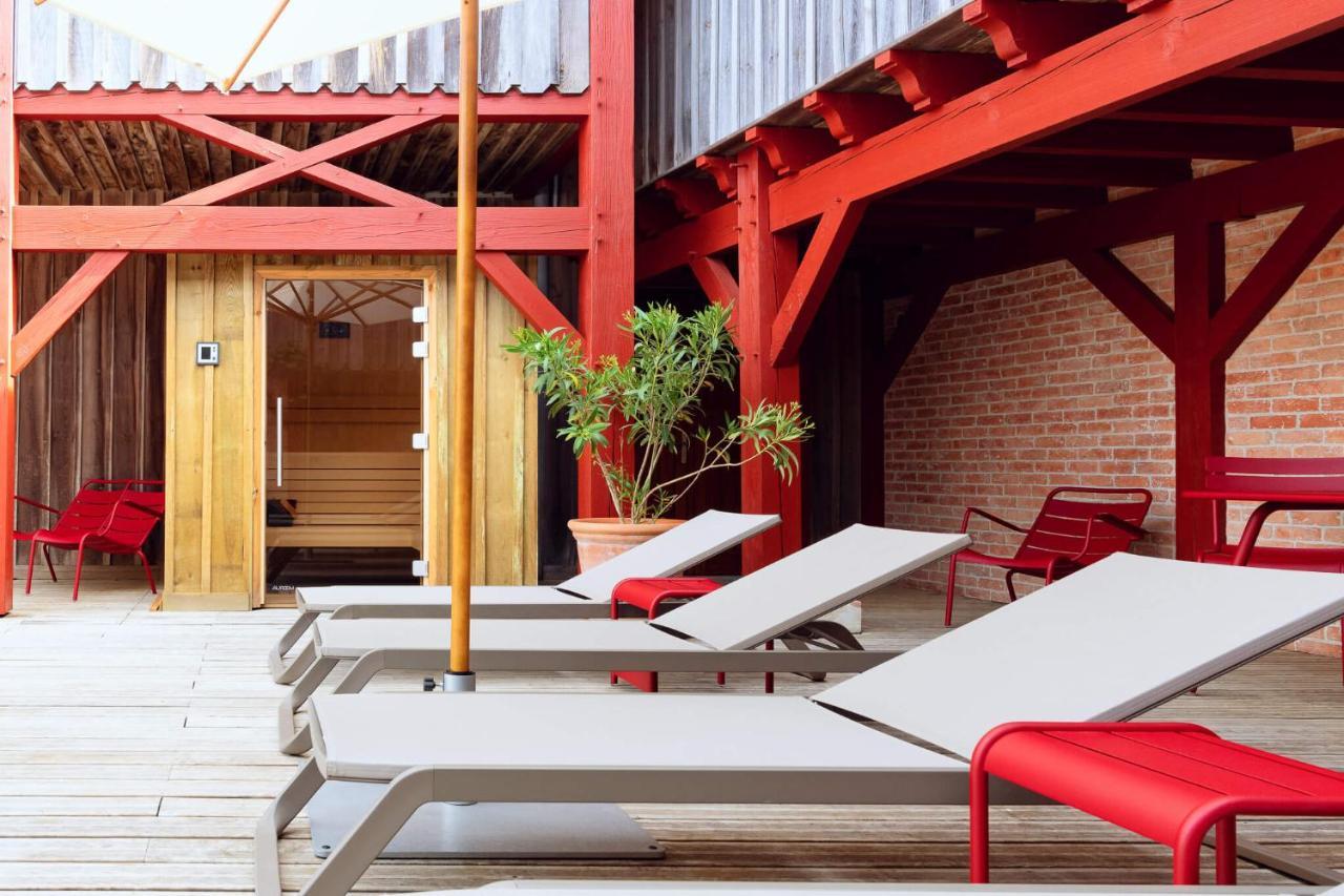 Hotel De La Plage กงตีส์-เลส์-แบงส์ ภายนอก รูปภาพ
