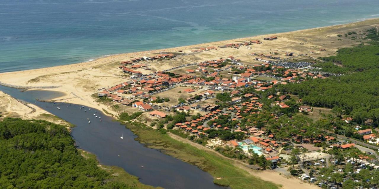 Hotel De La Plage กงตีส์-เลส์-แบงส์ ภายนอก รูปภาพ